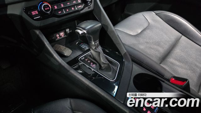 Kia Niro 2017 — photo 12