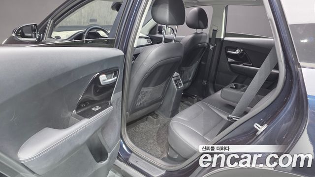 Kia Niro 2017 — photo 17