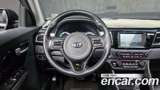 Kia Niro 2017 — photo 20