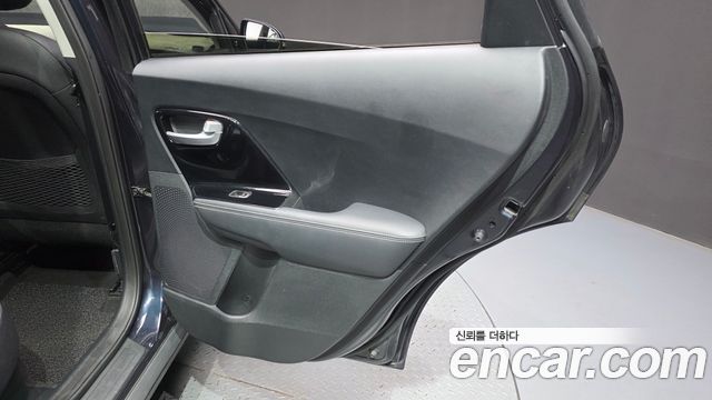 Kia Niro 2017 — photo 15
