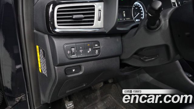 Kia Niro 2017 — photo 28