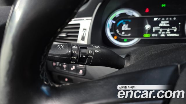 Kia Niro 2017 — photo 32