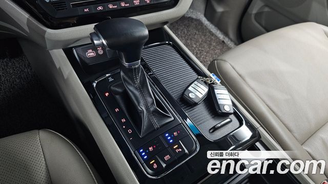 Kia Canival 2018 — photo 12