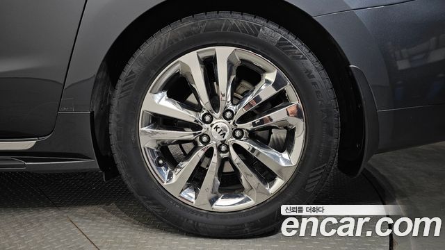 Kia Canival 2018 — photo 7