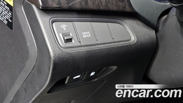 Hyundai Grandeur 2015 — photo 17