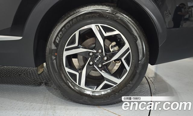 Kia Sportage 2023 — photo 7