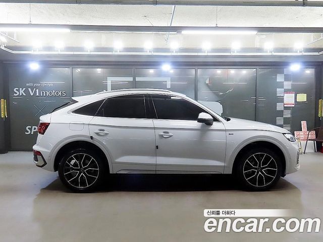 Audi Q5 2023 — photo 4