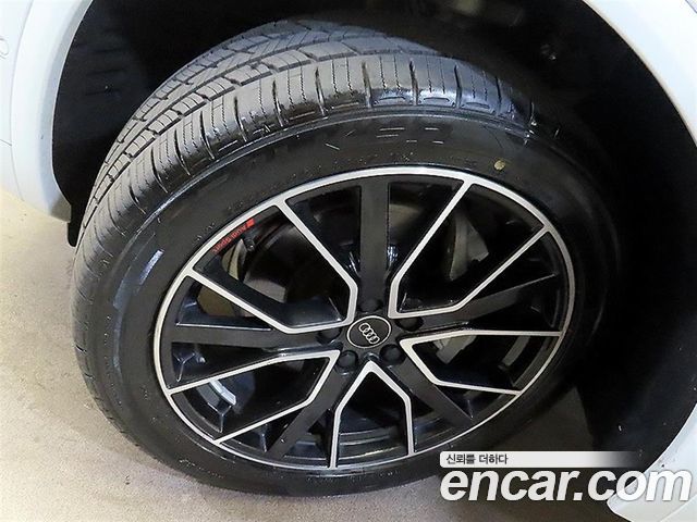 Audi Q5 2023 — photo 6