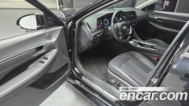 Hyundai Sonata 2022 — photo 13