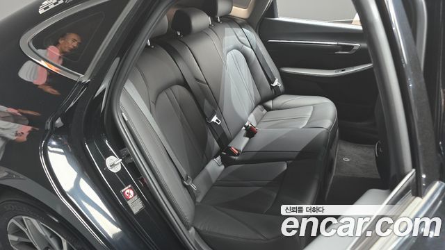 Hyundai Sonata 2022 — photo 18