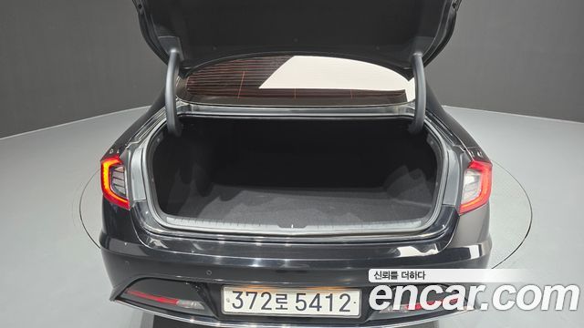 Hyundai Sonata 2022 — photo 24