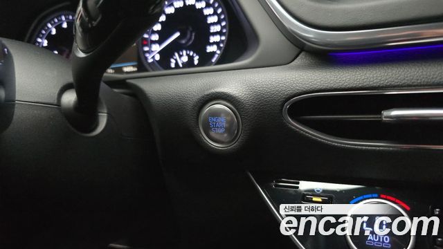 Hyundai Sonata 2022 — photo 28