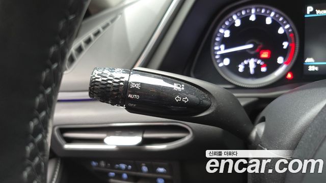 Hyundai Sonata 2022 — photo 32
