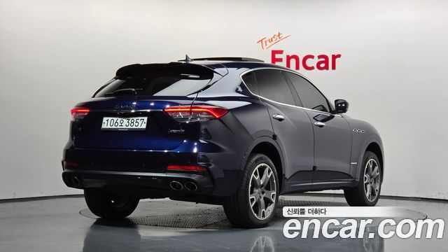 Maserati Levante 2019 — photo 2