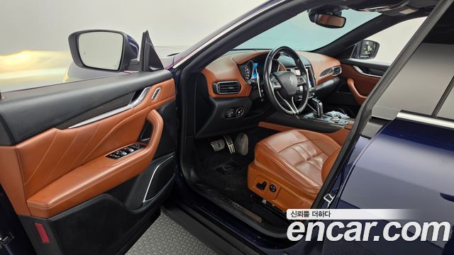 Maserati Levante 2019 — photo 10