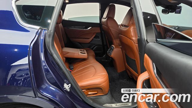 Maserati Levante 2019 — photo 12