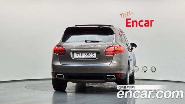 Porsche Cayenne 2013 — photo 4