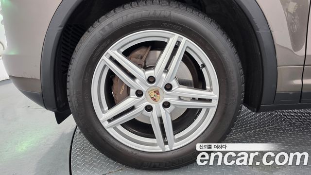 Porsche Cayenne 2013 — photo 5