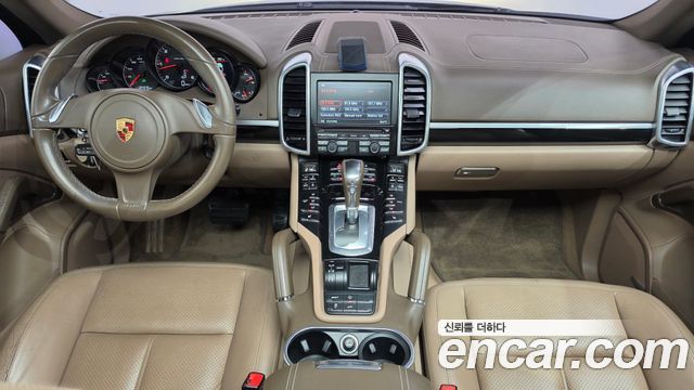 Porsche Cayenne 2013 — photo 7