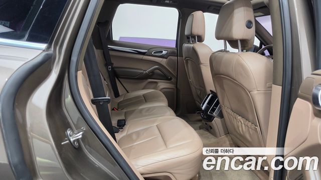 Porsche Cayenne 2013 — photo 12