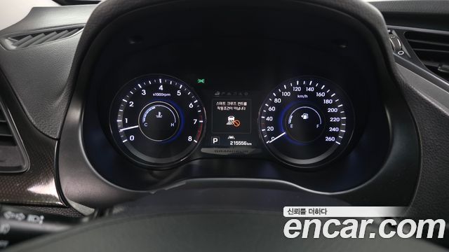 Hyundai Grandeur 2015 — photo 8