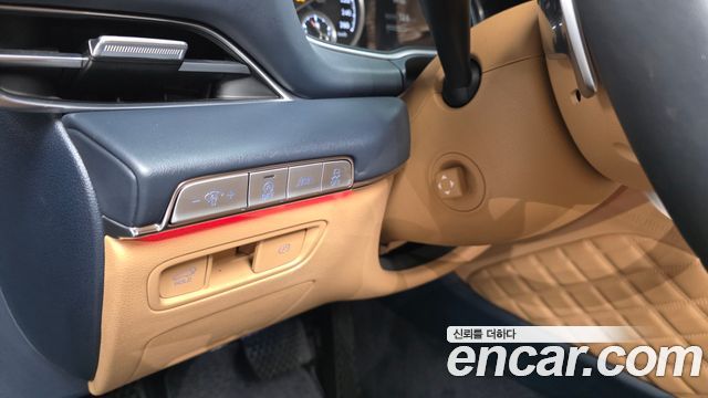 Genesis GV80 2020 — photo 28