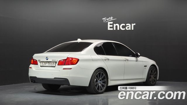 BMW 5-Series 2016 — photo 2