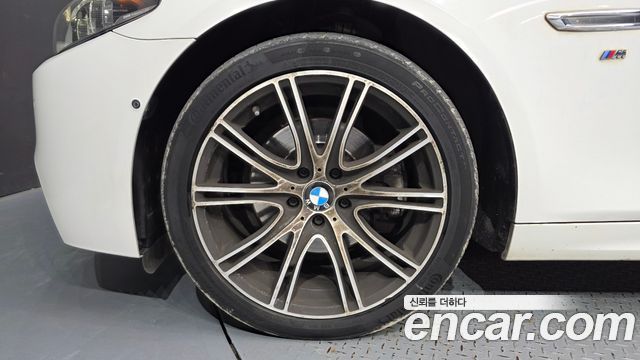 BMW 5-Series 2016 — photo 5