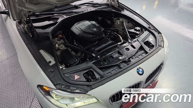 BMW 5-Series 2016 — photo 6
