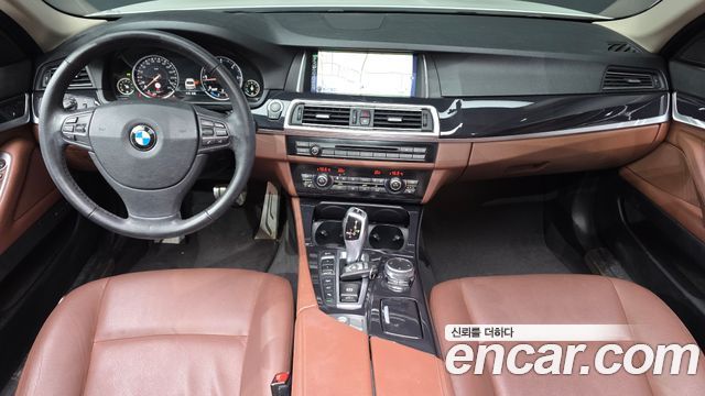BMW 5-Series 2016 — photo 7