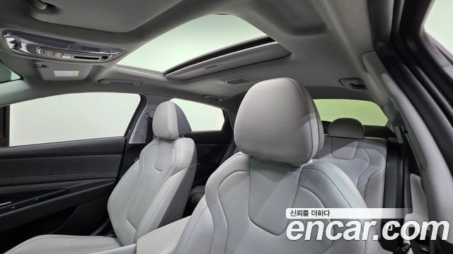 Hyundai AVANTE 2023 — photo 11