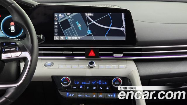 Hyundai AVANTE 2023 — photo 17