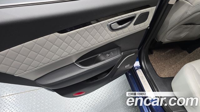 Renault Korea SM6 2016 — photo 15