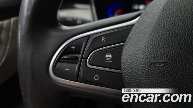 Renault Korea SM6 2016 — photo 33