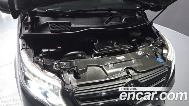 Mercedes-Benz V-Class 2018 — photo 6