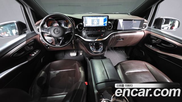 Mercedes-Benz V-Class 2018 — photo 7