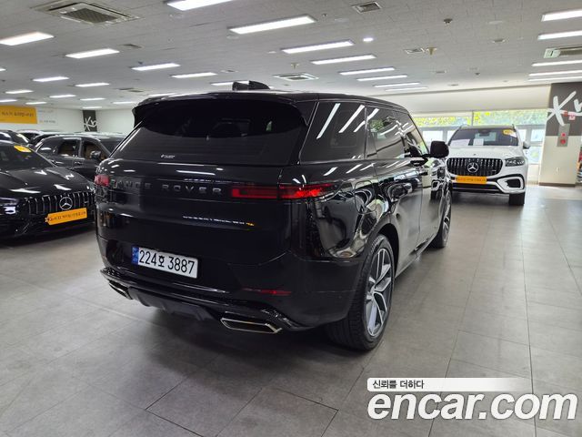Land Rover Range Rover Sport 2024 — photo 2