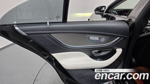 Mercedes-Benz CLS-Class 2019 — photo 15