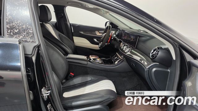 Mercedes-Benz CLS-Class 2019 — photo 16