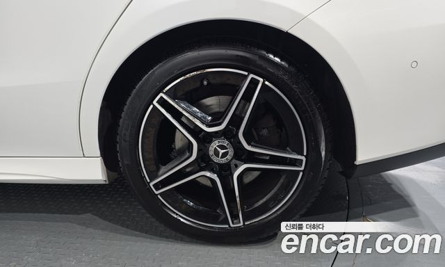 Mercedes-Benz CLA-Class 2022 — photo 7