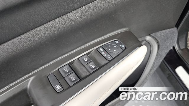 Renault Korea QM6 2022 — photo 28