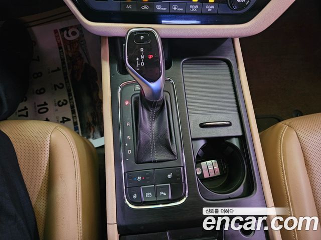Kia Canival 2018 — photo 8