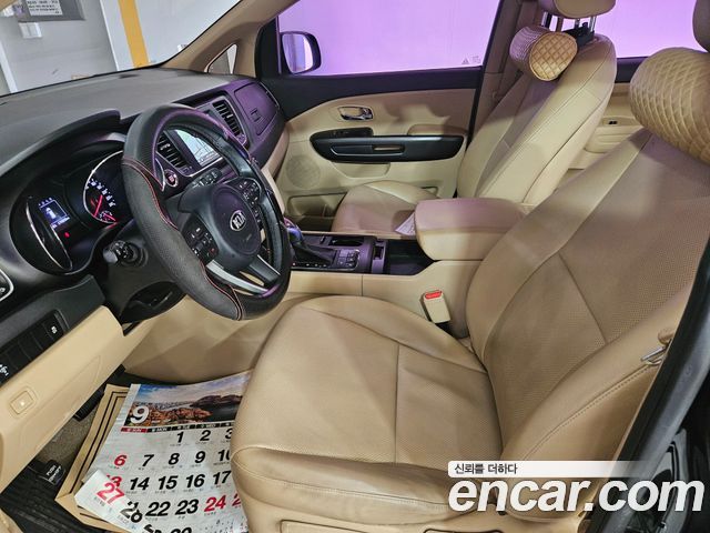 Kia Canival 2018 — photo 11