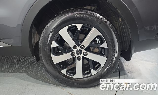 Kia Sorento 2023 — photo 7
