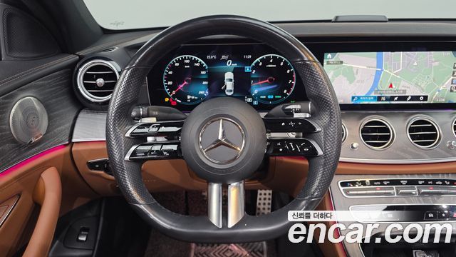 Mercedes-Benz E-Class 2021 — photo 13