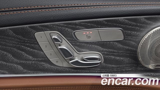 Mercedes-Benz E-Class 2021 — photo 14