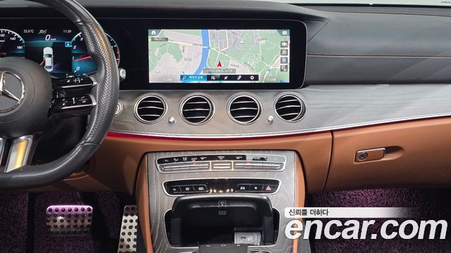 Mercedes-Benz E-Class 2021 — photo 19