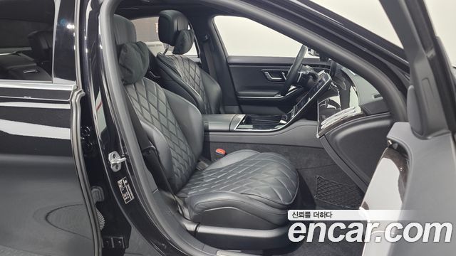 Mercedes-Benz S-Class 2021 — photo 12