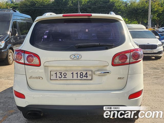 Hyundai Santafe 2010 — photo 4
