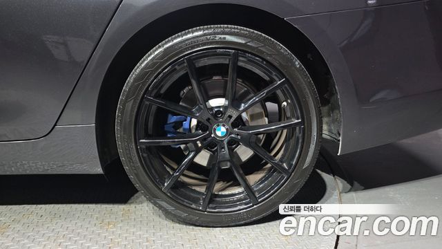 BMW 5-Series 2018 — photo 7